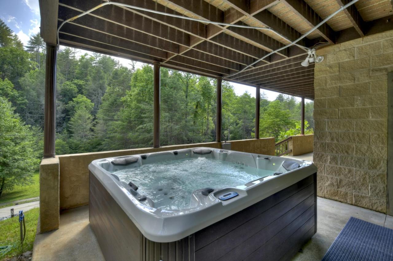 The Chariot - Creek Front With Hottub, Fire Pits, Billiards, Ev Charger - Sandalwood Stays Blue Ridge Exterior foto