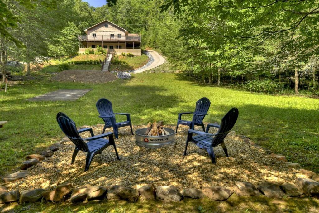 The Chariot - Creek Front With Hottub, Fire Pits, Billiards, Ev Charger - Sandalwood Stays Blue Ridge Exterior foto