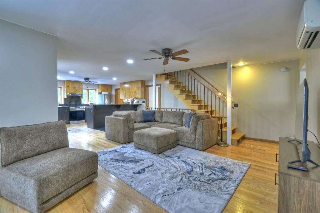 The Chariot - Creek Front With Hottub, Fire Pits, Billiards, Ev Charger - Sandalwood Stays Blue Ridge Exterior foto
